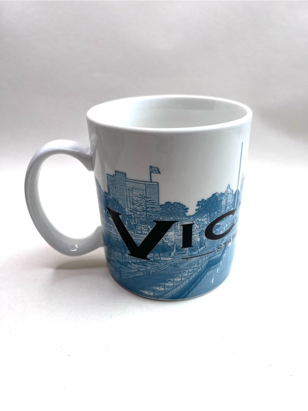 Starbucks Victoria Skyline Series 2002 Mug